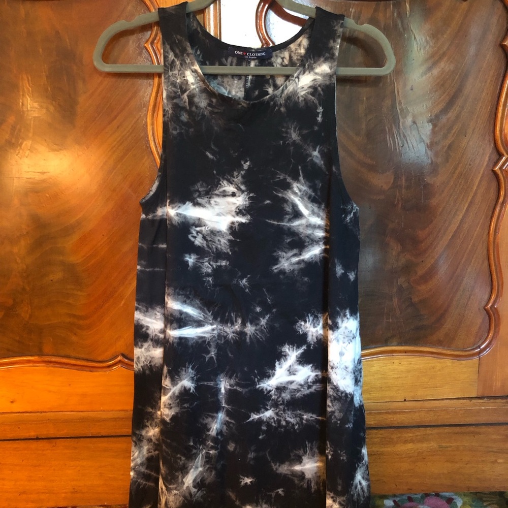 One Clothing Dress